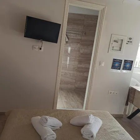 Apartment Christos Family β *